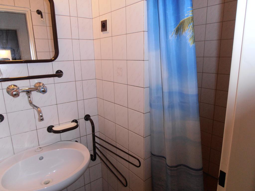 Penzion U Ceske Koruny Jicin Room photo